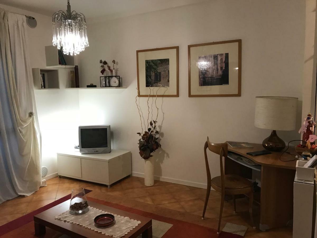 Cosy flat Lägenhet Treviso Exteriör bild